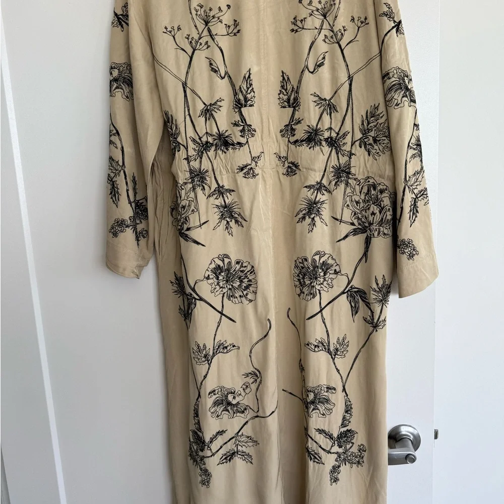 Floral Print Kimono Robe - Black and Tan. Size S-M. Premium collection H&M. - Picture 12 of 12